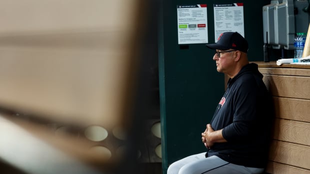 terry francona dugout